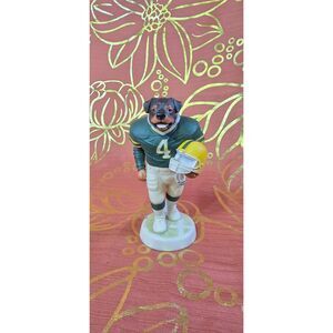 Robert Harrop Doggie People Rottweiler American Footballer figurine